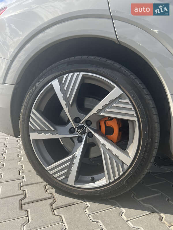 Внедорожник / Кроссовер Audi e-tron 2022 в Одессе