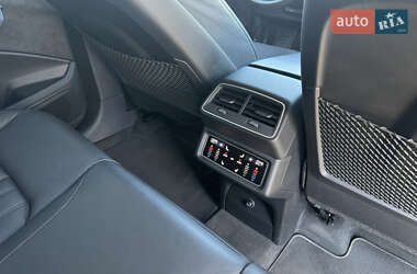 Внедорожник / Кроссовер Audi e-tron 2021 в 