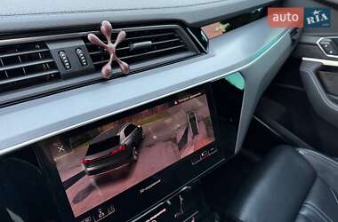 Внедорожник / Кроссовер Audi e-tron 2019 в 