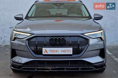 Внедорожник / Кроссовер Audi e-tron 2020 в 