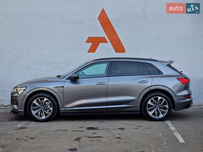 Внедорожник / Кроссовер Audi e-tron 2020 в Одессе