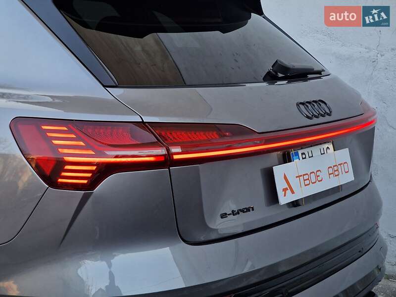 Внедорожник / Кроссовер Audi e-tron 2020 в Одессе