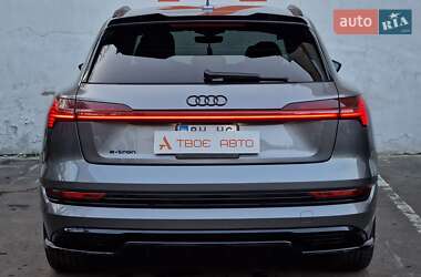 Внедорожник / Кроссовер Audi e-tron 2020 в 