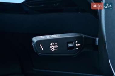 Внедорожник / Кроссовер Audi e-tron 2020 в 