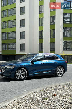 Внедорожник / Кроссовер Audi e-tron 2019 в 