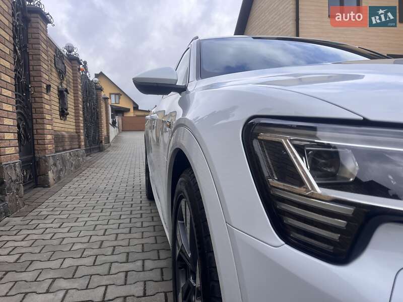 Внедорожник / Кроссовер Audi e-tron 2020 в Луцке