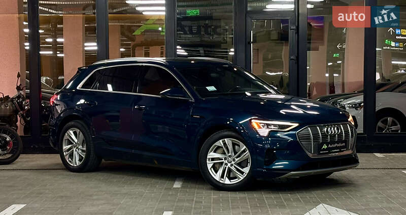 Внедорожник / Кроссовер Audi e-tron 2019 в Киеве