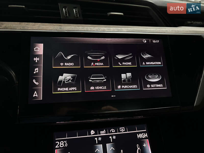 Внедорожник / Кроссовер Audi e-tron 2019 в Киеве