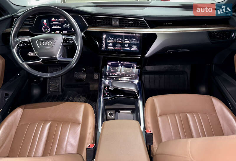 Внедорожник / Кроссовер Audi e-tron 2019 в Киеве