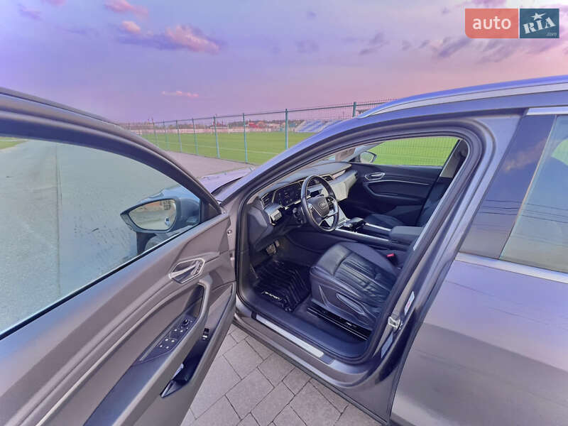 Внедорожник / Кроссовер Audi e-tron 2019 в Ужгороде фото 6 Внедорожник / Кроссовер Audi e-tron 2019 в Ужгороде