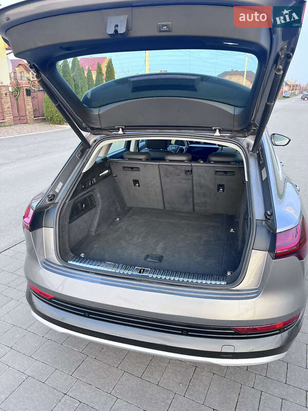 Внедорожник / Кроссовер Audi e-tron 2019 в Ужгороде фото 24 Внедорожник / Кроссовер Audi e-tron 2019 в Ужгороде
