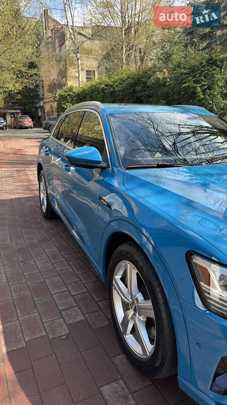 Внедорожник / Кроссовер Audi e-tron 2019 в Львове