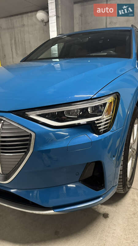 Внедорожник / Кроссовер Audi e-tron 2019 в Львове