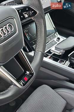 Внедорожник / Кроссовер Audi e-tron 2022 в 