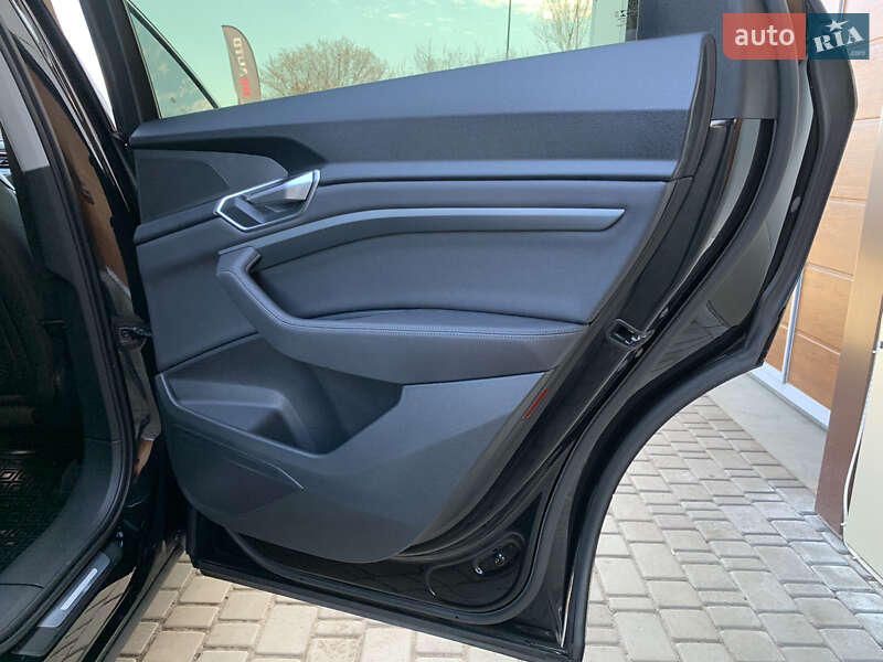 Внедорожник / Кроссовер Audi e-tron 2019 в Бердичеве