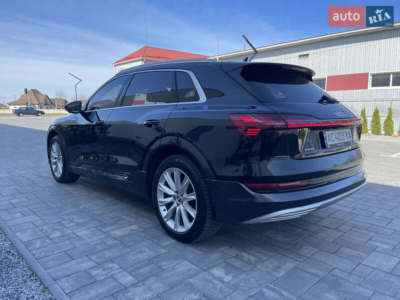 Позашляховик / Кросовер Audi e-tron 2019 в Луцьку