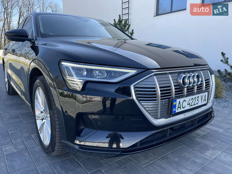 Позашляховик / Кросовер Audi e-tron 2019 в Луцьку