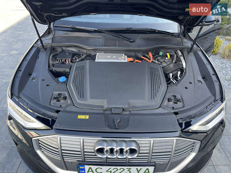 Позашляховик / Кросовер Audi e-tron 2019 в Луцьку