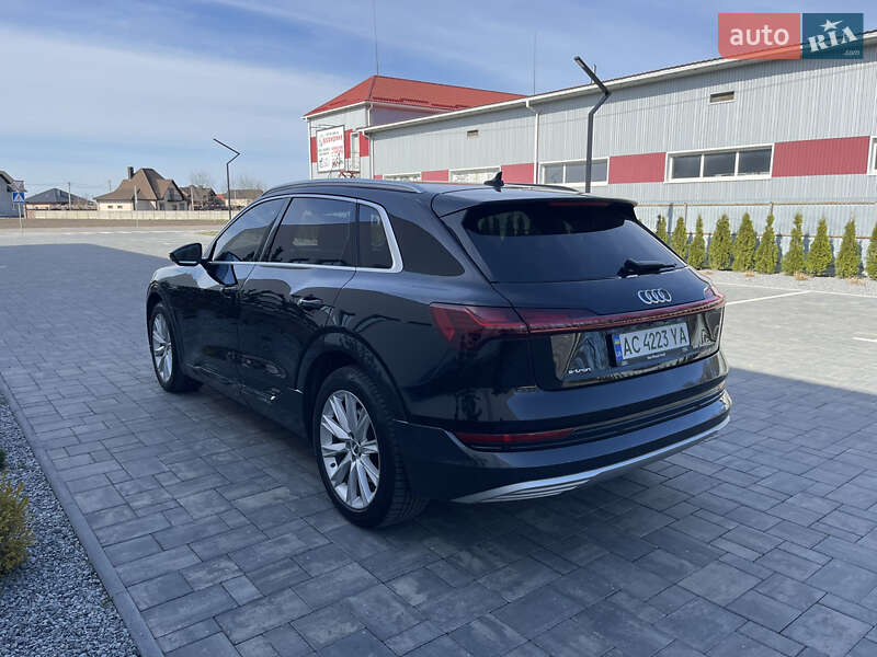 Позашляховик / Кросовер Audi e-tron 2019 в Луцьку