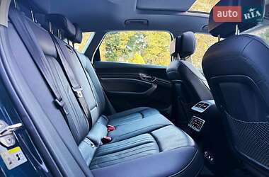 Внедорожник / Кроссовер Audi e-tron 2019 в 