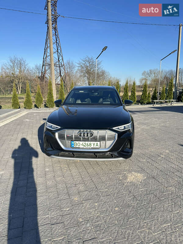 Позашляховик / Кросовер Audi e-tron 2021 в Тернополі фото 42 Позашляховик / Кросовер Audi e-tron 2021 в Тернополі