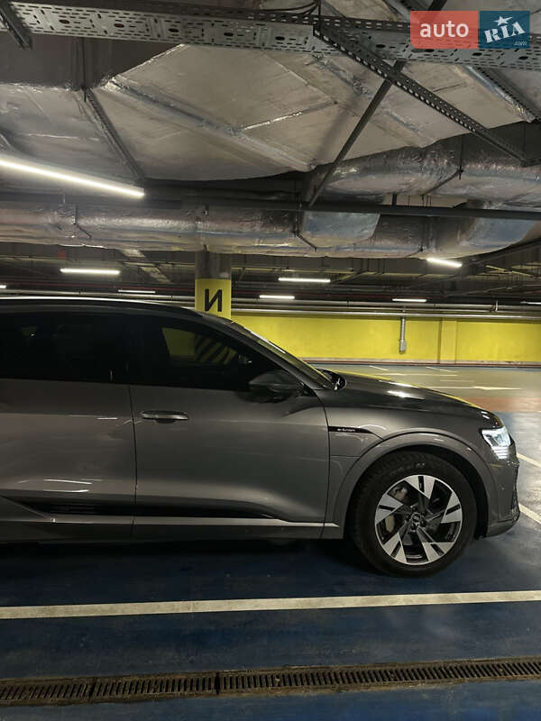 Внедорожник / Кроссовер Audi e-tron 2021 в Луцке