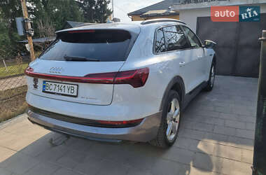Внедорожник / Кроссовер Audi e-tron 2019 в 