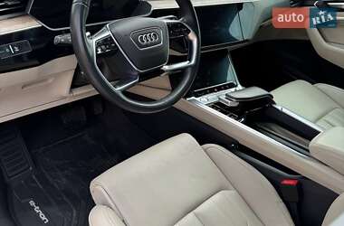 Внедорожник / Кроссовер Audi e-tron 2019 в 