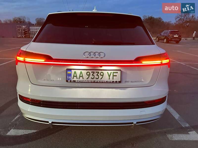 Внедорожник / Кроссовер Audi e-tron 2020 в Киеве