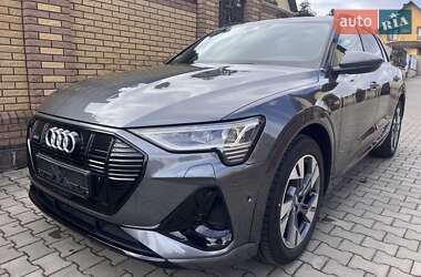 Позашляховик / Кросовер Audi e-tron 2020 в 