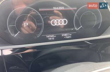Позашляховик / Кросовер Audi e-tron 2020 в 