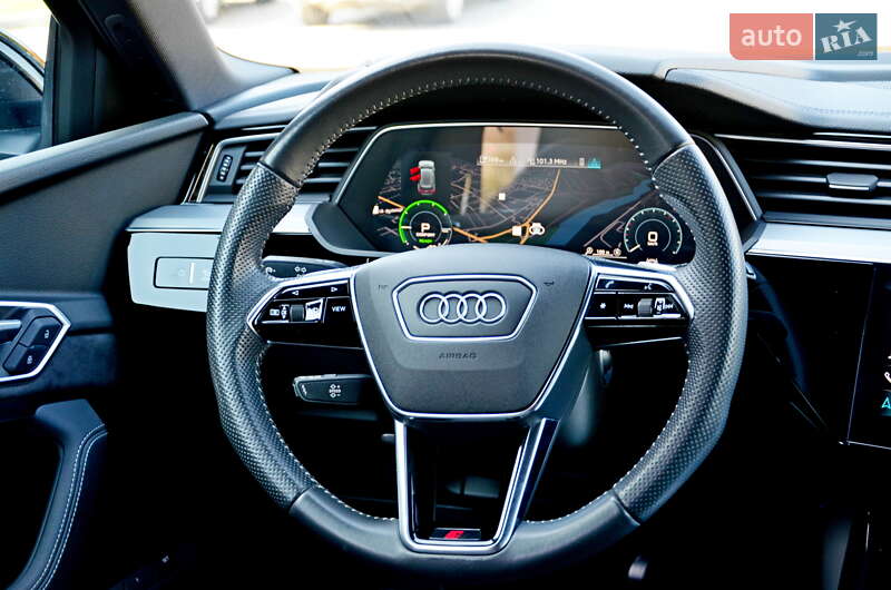 Внедорожник / Кроссовер Audi e-tron 2019 в Ивано-Франковске