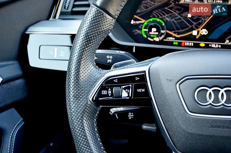 Внедорожник / Кроссовер Audi e-tron 2019 в Ивано-Франковске