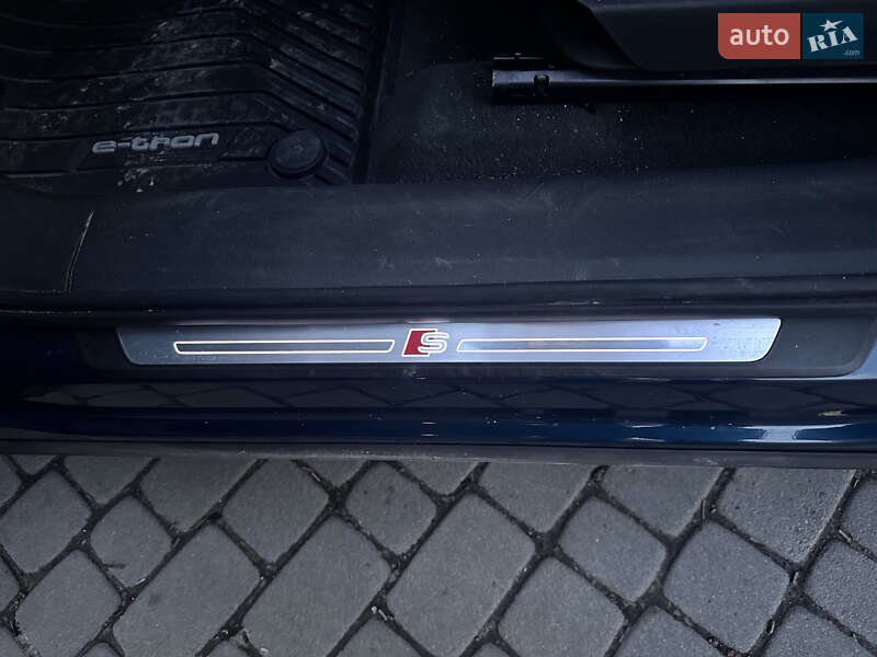 Внедорожник / Кроссовер Audi e-tron 2019 в Львове