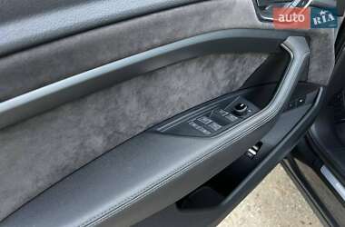 Внедорожник / Кроссовер Audi e-tron 2020 в 