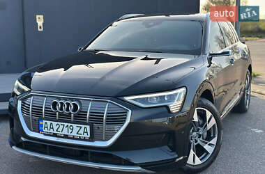 Внедорожник / Кроссовер Audi e-tron 2019 в 