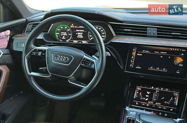 Внедорожник / Кроссовер Audi e-tron 2019 в 