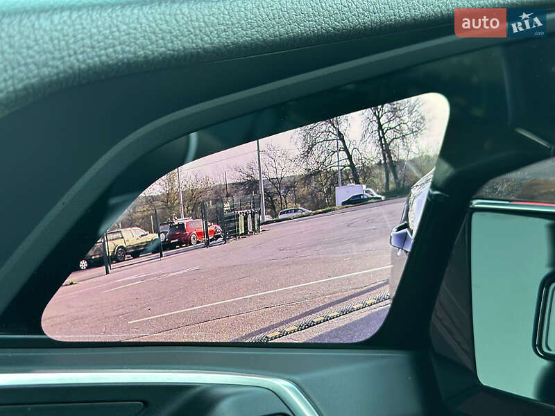 Внедорожник / Кроссовер Audi e-tron 2019 в Киеве