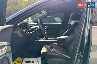 Внедорожник / Кроссовер Audi e-tron 2020 в 