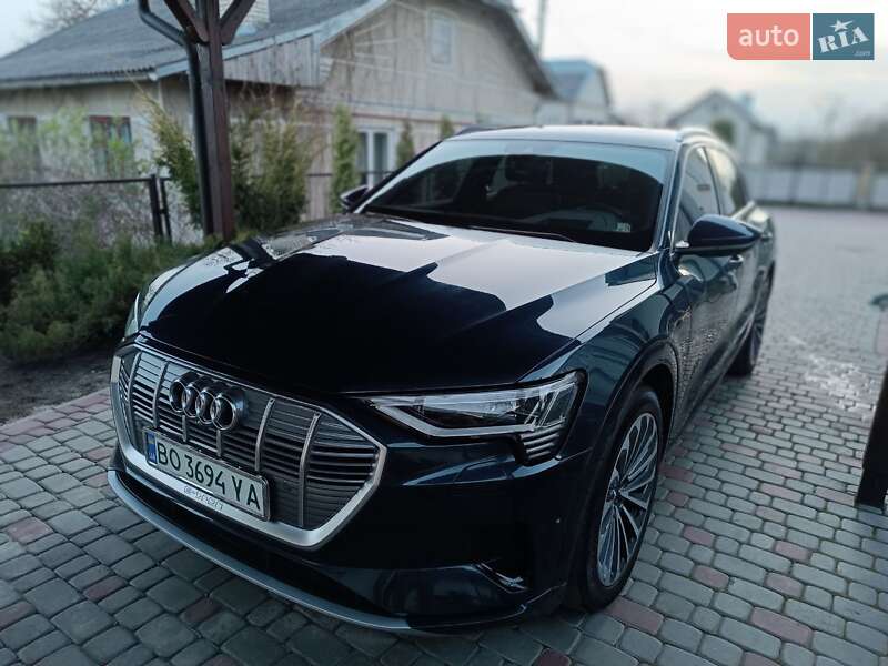 Внедорожник / Кроссовер Audi e-tron 2019 в Тернополе