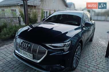 Внедорожник / Кроссовер Audi e-tron 2019 в 