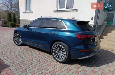 Внедорожник / Кроссовер Audi e-tron 2019 в 