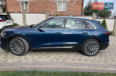 Внедорожник / Кроссовер Audi e-tron 2019 в 
