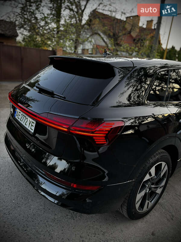 Внедорожник / Кроссовер Audi e-tron 2022 в Кривом Роге