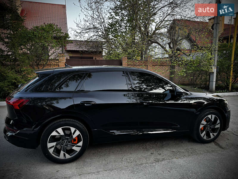 Внедорожник / Кроссовер Audi e-tron 2022 в Кривом Роге