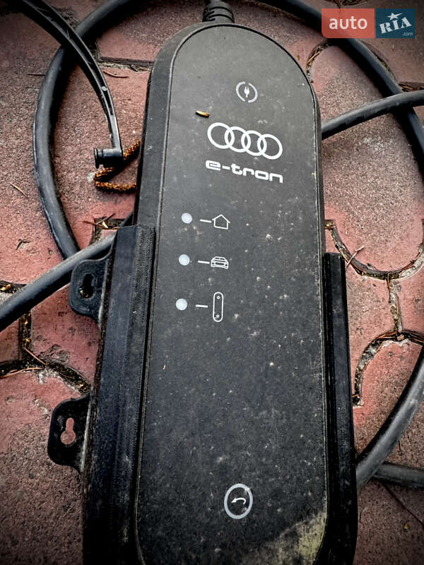 Внедорожник / Кроссовер Audi e-tron 2022 в Кривом Роге