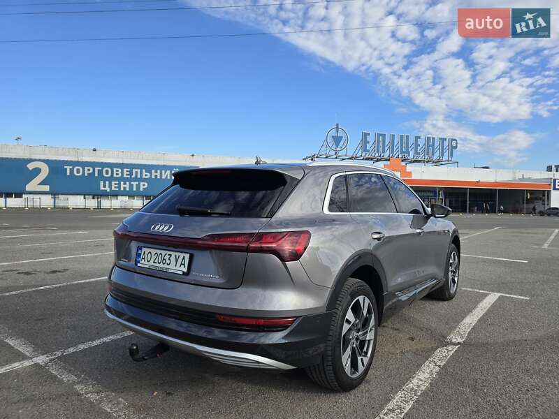 Позашляховик / Кросовер Audi e-tron 2020 в Ужгороді