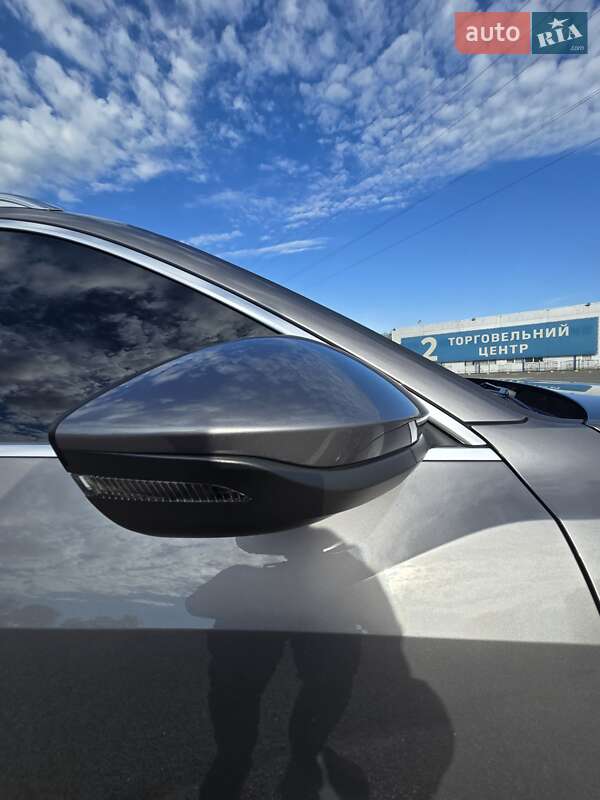 Позашляховик / Кросовер Audi e-tron 2020 в Ужгороді