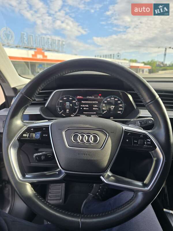 Позашляховик / Кросовер Audi e-tron 2020 в Ужгороді