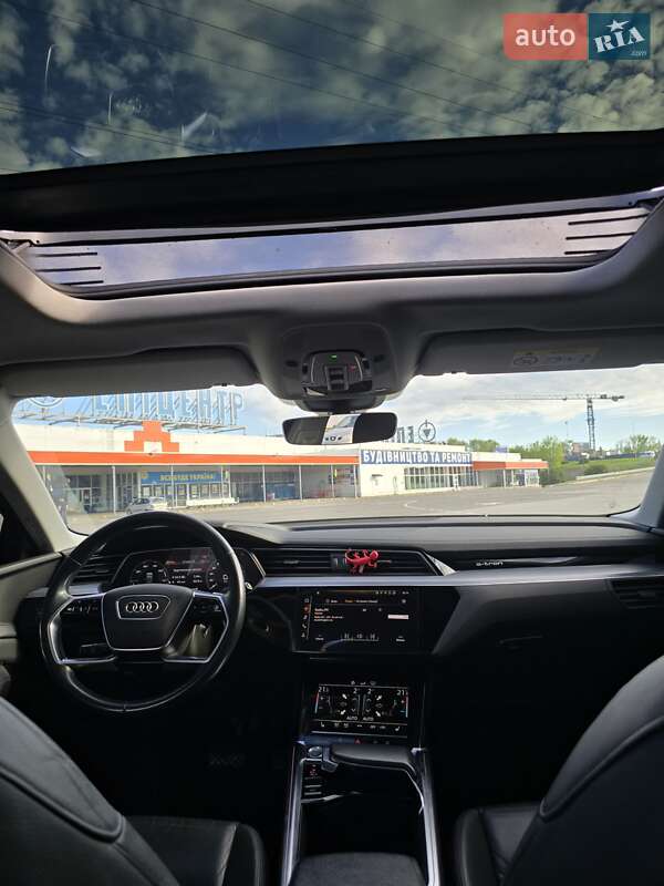 Позашляховик / Кросовер Audi e-tron 2020 в Ужгороді